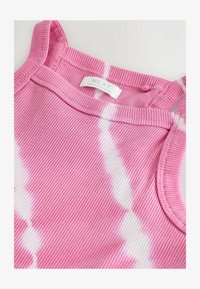 Ausgewählt, pink tie dye