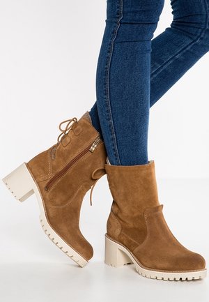 Bottines à lacets - camel