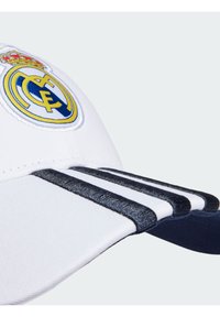 Casquette Real Madrid Woman - Modèle Réglable - Blanc Et Rose - Logo Imprimé - Pour Adulte