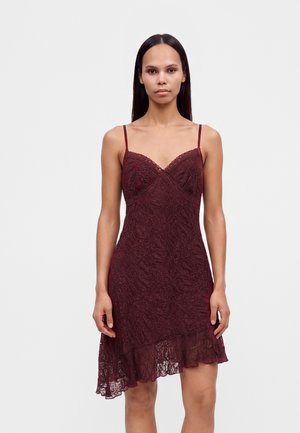 Gina Tricot Petite, PETITE ASYMMETRIC DRESS - Дневна рокля - windsor wine