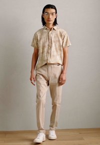 Antony Morato TROUSERS MARK SLIM FIT - Hlače chino - sand