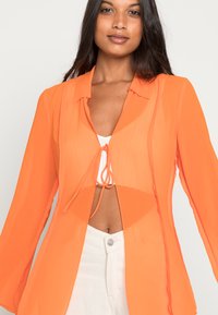 Weekday WILLOW BLOUSE - Blusa - orange bright
