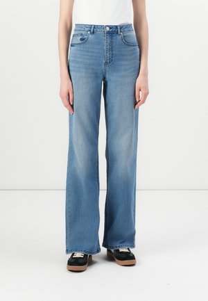 ONLY ONLJUICY WAUW WIDE - Brīva piegriezuma džinsi - medium blue denim