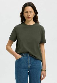 Selected Femme SLFESSENTIAL BOXY NOOS - T-shirt basique - deep depths