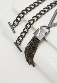Valentino Bags DIVINA - Mala a tiracolo - bianco