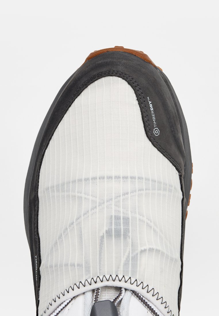 Sneaker low