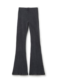 Zwarte flared pants gemaakt van een zachte, elastische stof. Heeft een hoge tailleband en een gladde textuur. De pijpen lopen uit vanaf de knie.