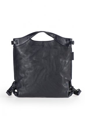 Dunkelblaue Leder-Tote mit strukturiertem Finish, Obergriff und verstellbarem Tragegurt; zeichnet sich durch ein minimalistisches Design und klare Linien aus.