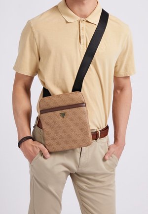 Guess, Sac bandoulière - brown