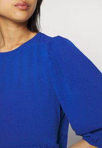 Vero Moda Petite VMEVI AYA - Blusa - sodalite blue