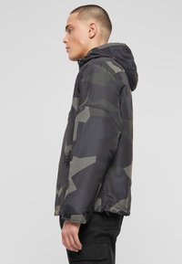 Brandit Vetrovka -  darkcamo