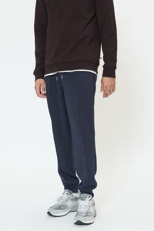 Matinique JACK - Verryttelyhousut - dark navy