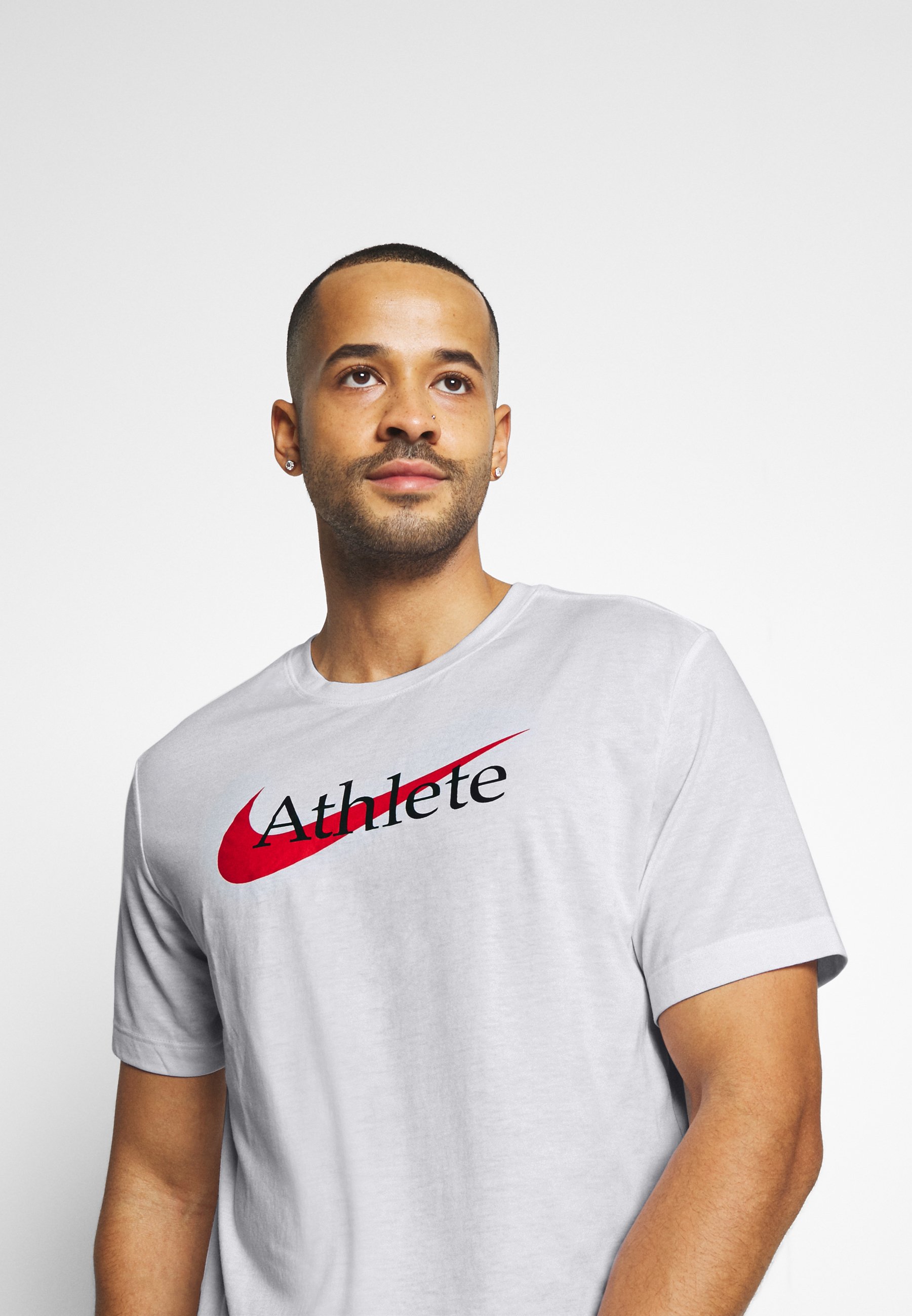 Nike athlete t shirt white Clearance
