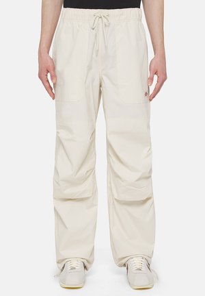 FISHERSVILLE  - Trousers - whitecap gray