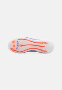adidas Performance F50 - Voetbalschoenen voor harde ondergrond - footwear white/solar red/lucid blue