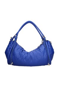 Blauwe slappe leren handtas met dubbele handvatten, zilveren hardware en decoratieve gevlochten koorden op een witte achtergrond.