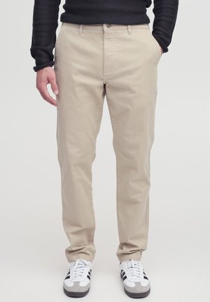 SDERICO REGULAR FIT - Trousers - humus