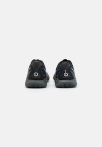 Nike Performance TIEMPO LEGEND 10 CLUB - Dvoranske nogometne kopačke - black/chrome/hyper royal