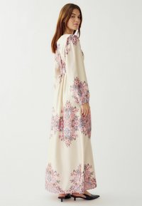 Noella LILITH - Maxi šaty - drusella print