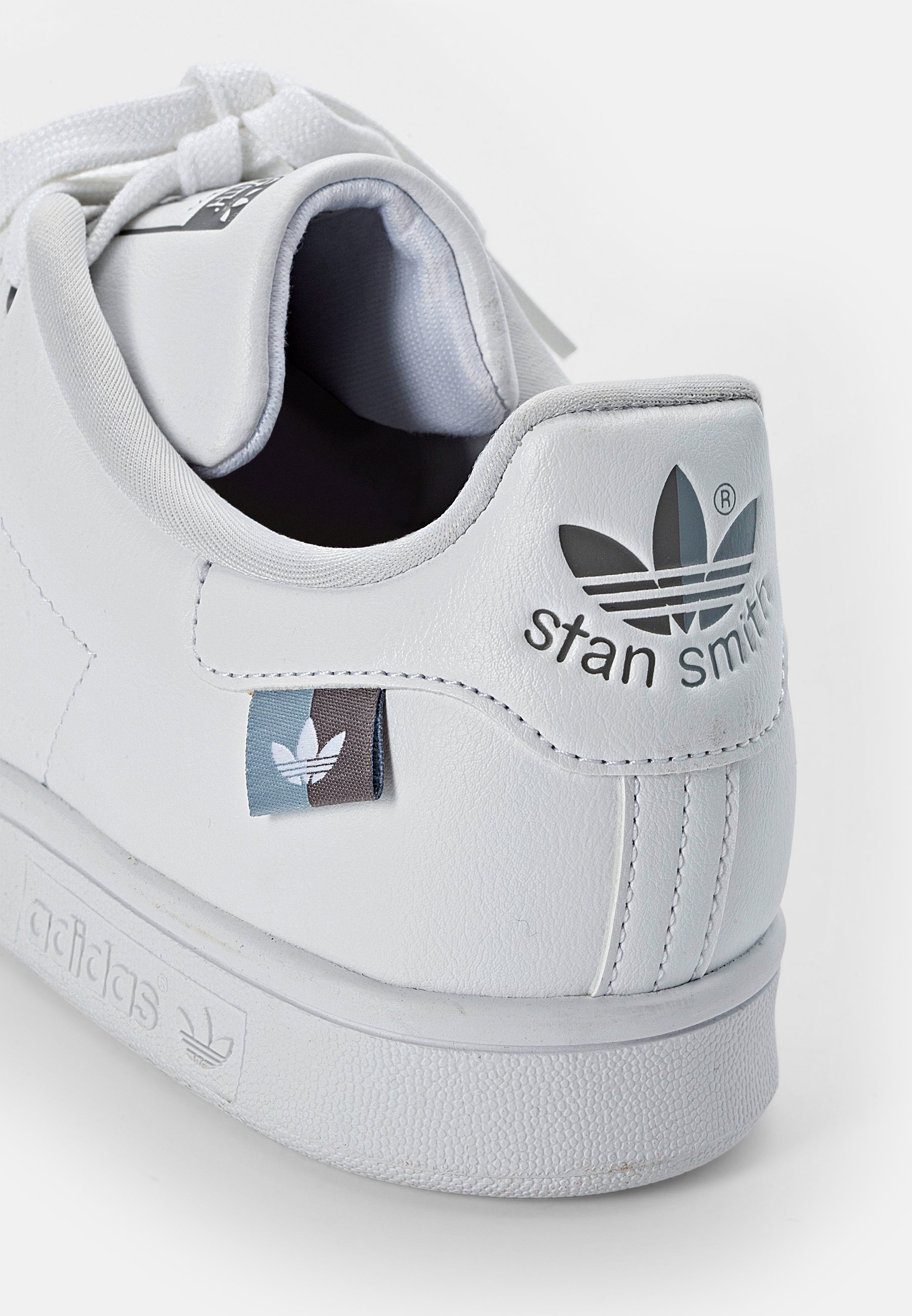 stan smith white mid grey