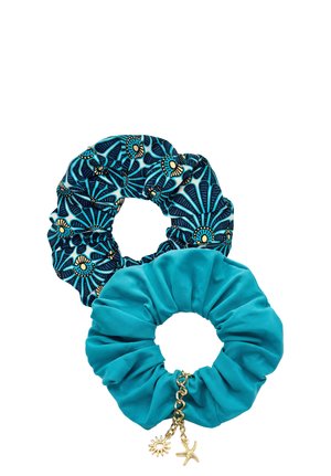 - Akcesoria do stylizacji włosów