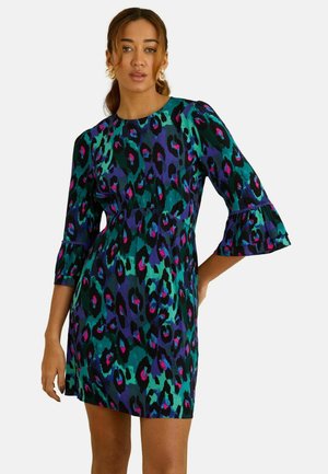 PETITE FIT - FLUTE SLEEVE   - Kasdienė suknelė - green animal