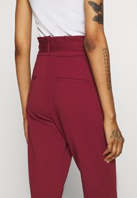 Vero Moda VMEVA LOOSE PAPERBAG PANT - Calças - cabernet