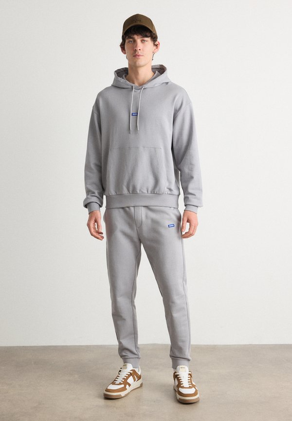 TRACKSUIT  - Tracksuit2