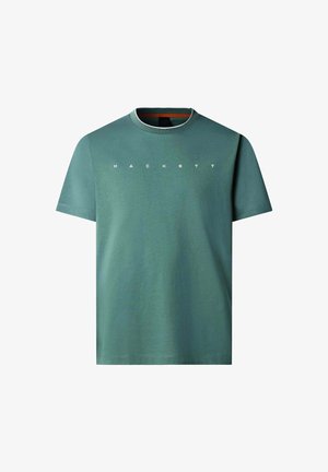 Zelené bavlněné tričko s krátkými rukávy, kulatým výstřihem a bílým nápisem "HACKETT" na přední straně. Hladká textura, neformální design.