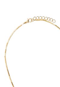 Złoty naszyjnik łańcuszkowy z małymi prostokątnymi ogniwami i regulowanym zapięciem typu homar na białym tle.