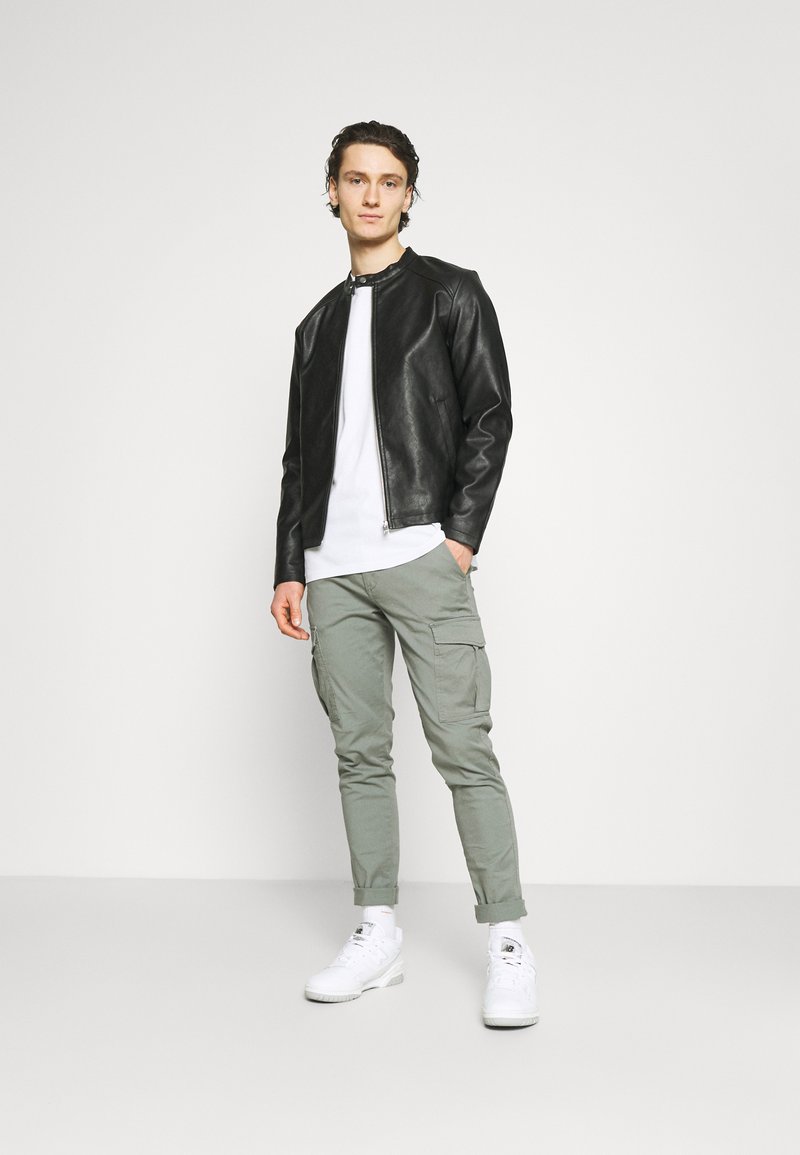 Giubbotto Pelle Uomo Jack /& Jones Nero 12173576//jormesh 1//20 Primavera Estate 2