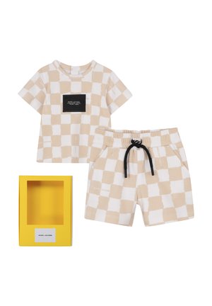 MARC JACOBS KIDS, ENSEMBLE T-SHIRT ET SHORT - Shorts - lime stone