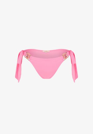 Lyserød bikini bund med sidesnører, prydet med dekorativt rundt hardware med en ædelsten på den ene side. Glat, strækbart materiale.