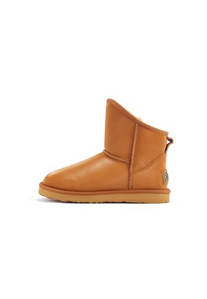 COSY XTRA SHORT - Ankle boots - camel