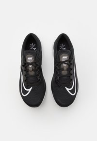 Nike Performance ZOOM FLY 5 - Zapatillas running asfalto - black/white