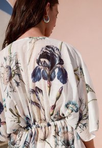 Next REGULAR FIT - WAIST  - Maxi ruha - blue floral