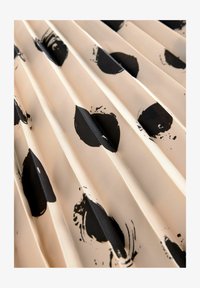 Non sélectionné, ecru spot