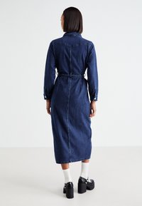 ONLY ONLMYTH LIFE BELT DRESS - Robe en jean - dark blue denim