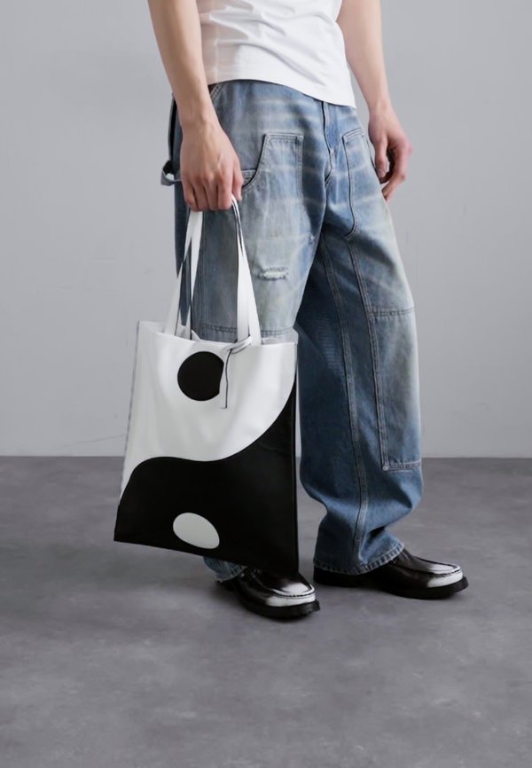 ICONIC ARCHIVE TAO UNISEX - Handbag2