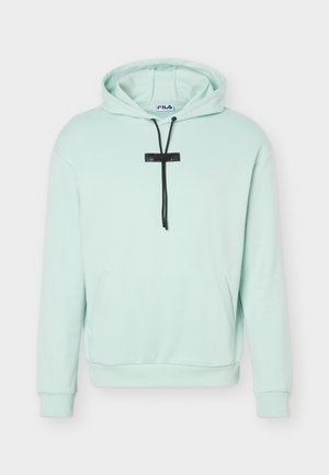 Φούτερ FILA σε ανοιχτό μέντα πράσινο με μαύρα κορδόνια, μπροστινή τσέπη καγκουρό, μακριά μανίκια και ριμπ μανσέτες και τελείωμα.