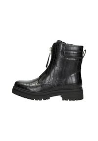 Zwarte enkelboots van textuur kunstleer met een krokodillenpatroon. Voorzien van een zijrits en een stevige profielzool.