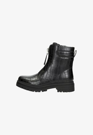 Bottes noires jusqu'à la cheville en faux cuir texturé avec un motif crocodile. Dotées d'une fermeture éclair sur le côté et d'une semelle à crampons robuste.