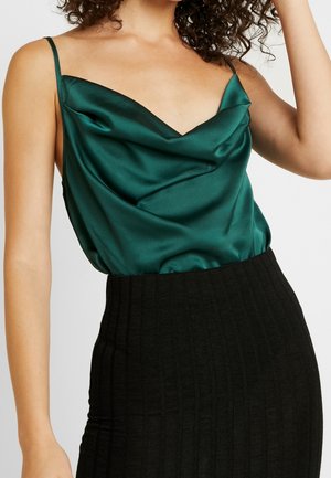 Top - green