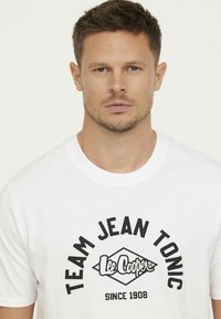 Lee Cooper AGINO - T-Shirt print - blanc