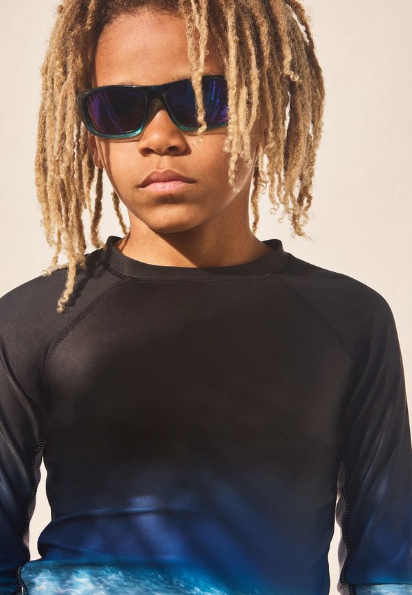 NEPTUNE - Rash vest2