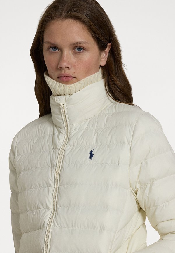 WATER RESISTANT PACKABLE HOODED JACKET - Light jacket - estate cream2