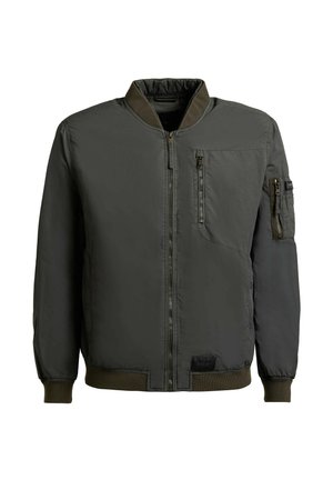 Tmavě zelená bomber bunda s předním zipem, zipovými kapsami na hrudi a rukávech, žebrovaným límcem a manžetami a malou černou záplatou u lemu.