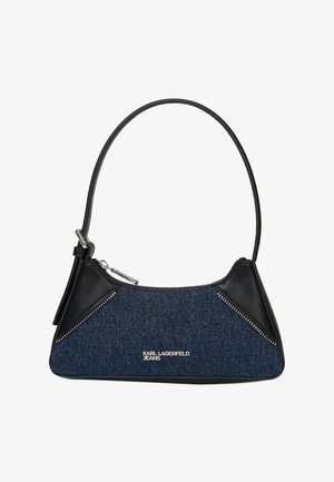 Bolso de hombro de mezclilla negra y azul con detalles de cremallera plateados, un logo plateado "Karl Lagerfeld Jeans" y una única correa negra.