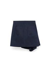 Marinblå kjol med en strukturerad design, med två bakfickor och en asymmetrisk nederkant. Tillverkad av ett slätt tyg utan synliga mönster.