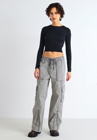 Hollister Co. SEAMLESS CREW  - Majica z dolgimi rokavi - casual black